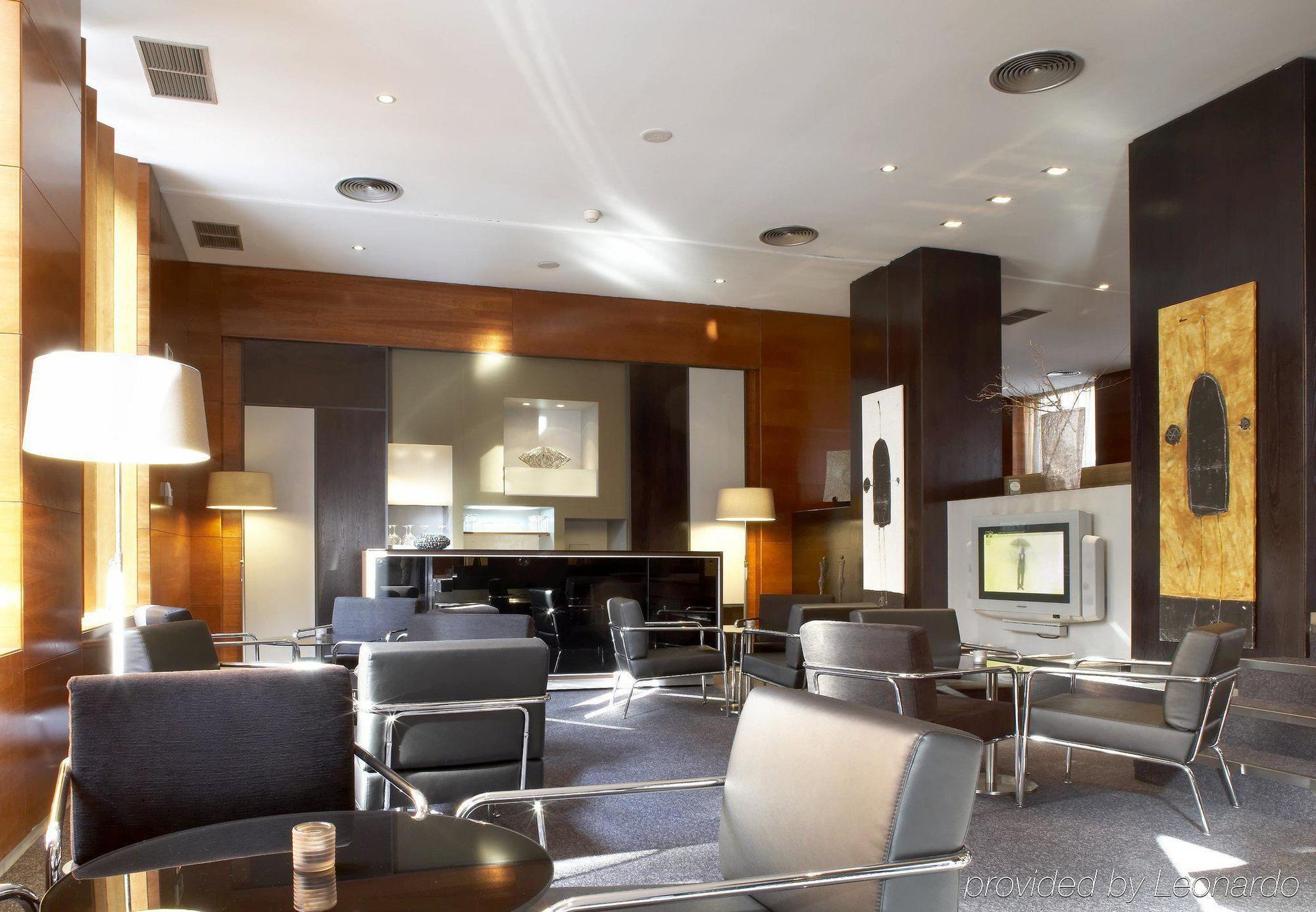 Hotel Ac Los Vascos By Marriott 3*